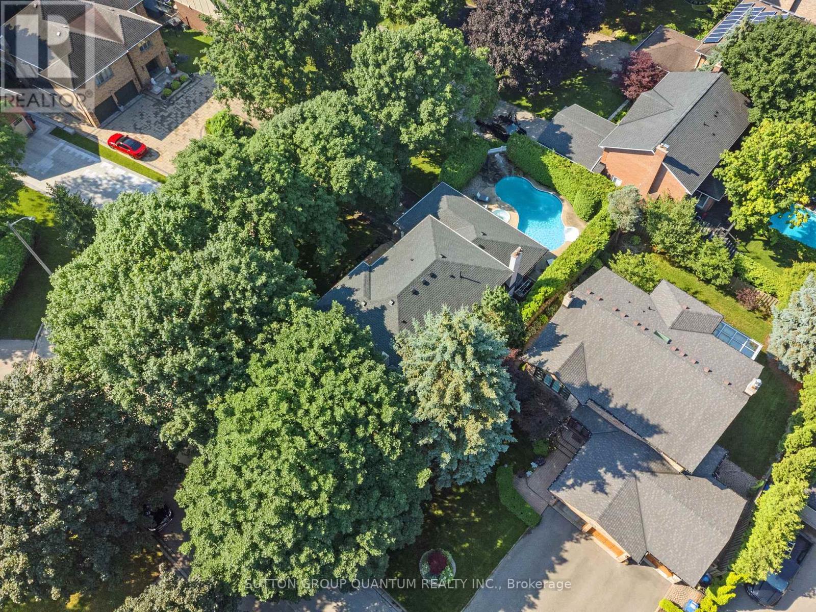 Photo 24 of 1857 Friar Tuck Court, Mississauga ON