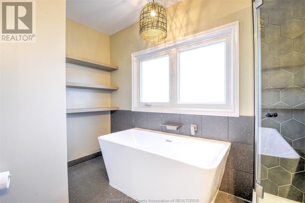 Photo 24 of 883 Pillette Road, Windsor ON