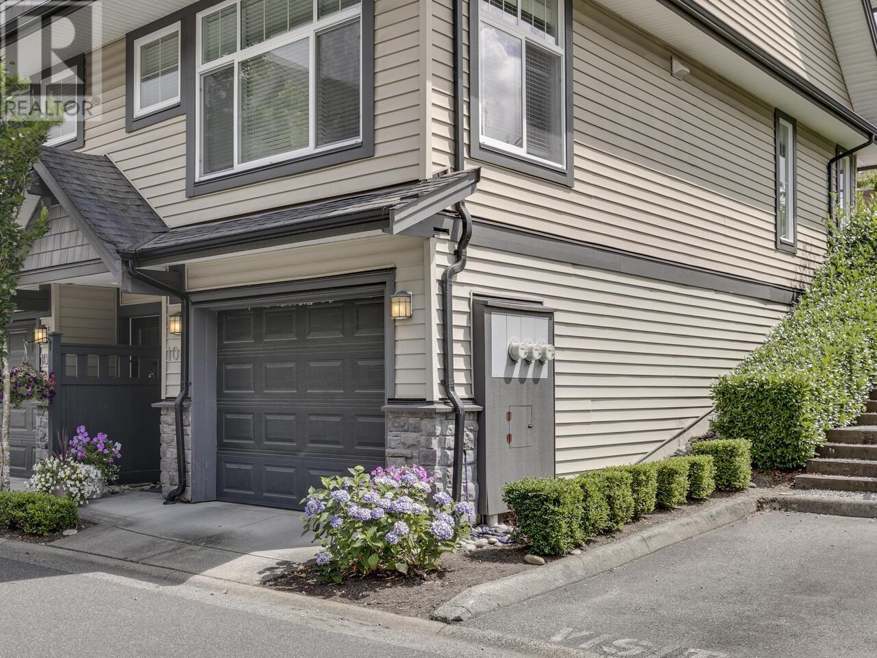Photo 3 of 106 13819 232 Street, Maple Ridge BC