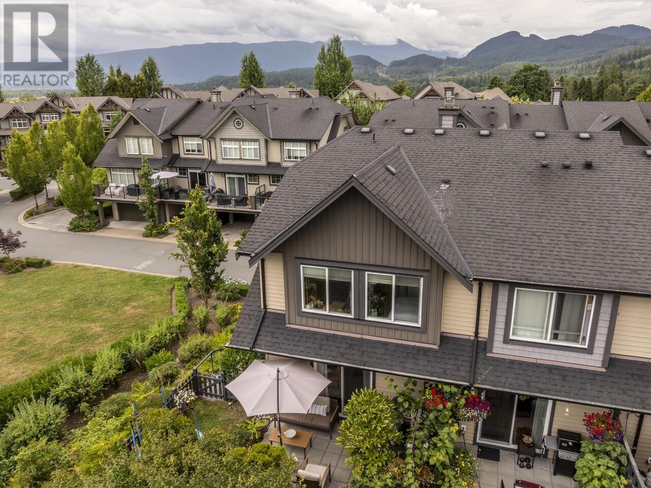Photo 4 of 106 13819 232 Street, Maple Ridge BC