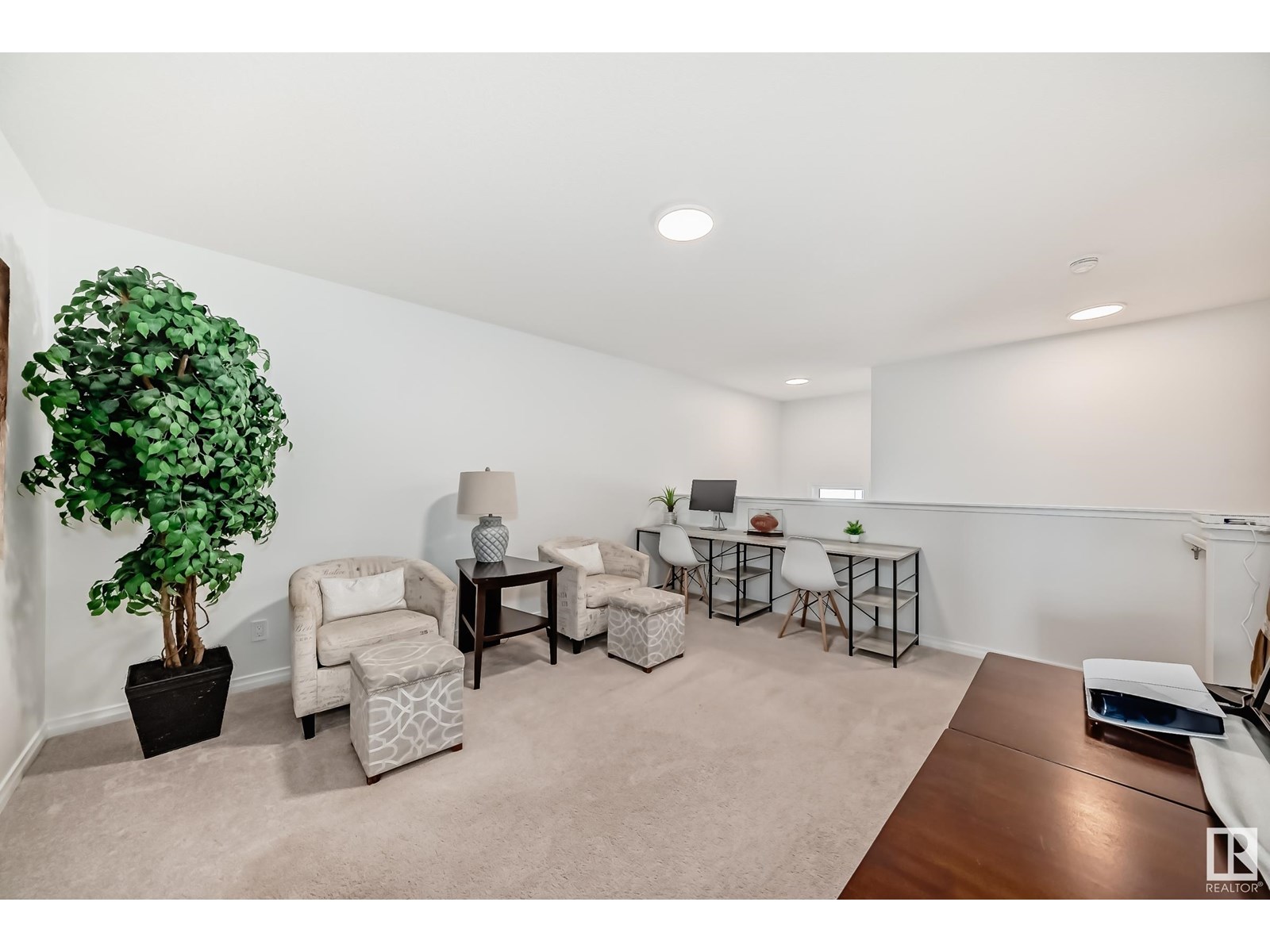 Photo 8 of 2532 206 St Nw, Edmonton AB