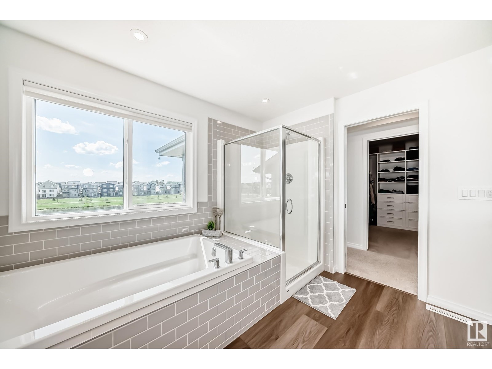 Photo 37 of 2532 206 St Nw, Edmonton AB