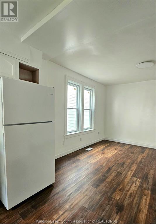 Photo 11 of 1082 Niagara Street, Windsor ON