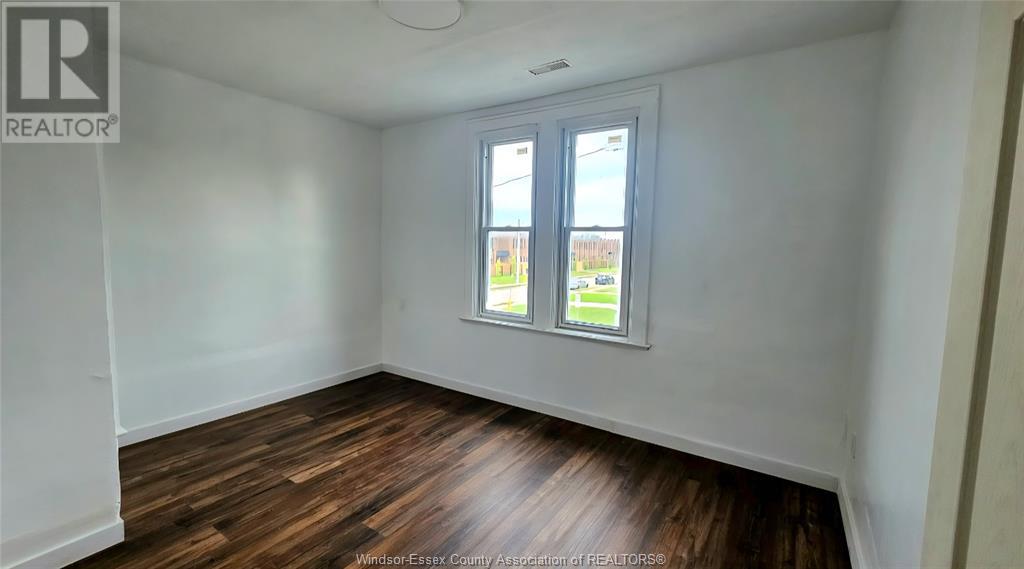 Photo 13 of 1082 Niagara Street, Windsor ON