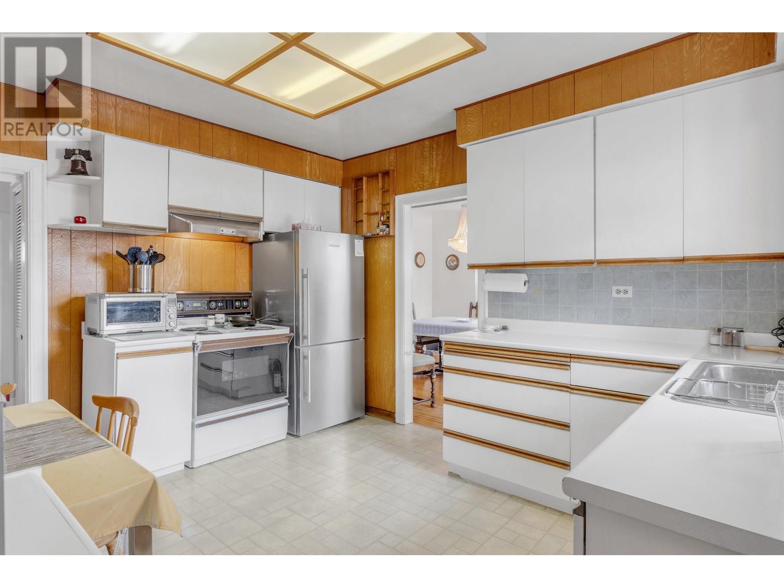 Photo 6 of 2912 W 27th Avenue, Vancouver BC
