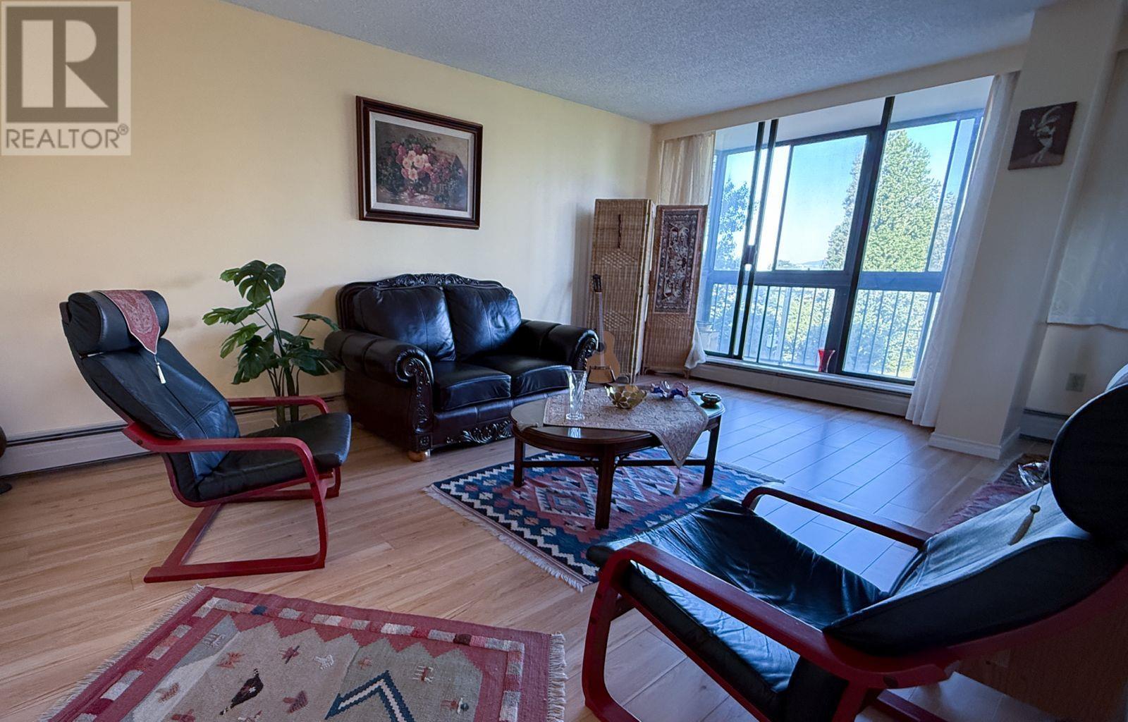 Photo 1 of 402 145 St Georges Avenue, North Vancouver BC