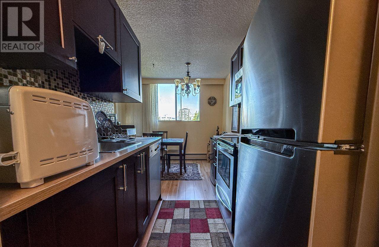 Photo 13 of 402 145 St Georges Avenue, North Vancouver BC