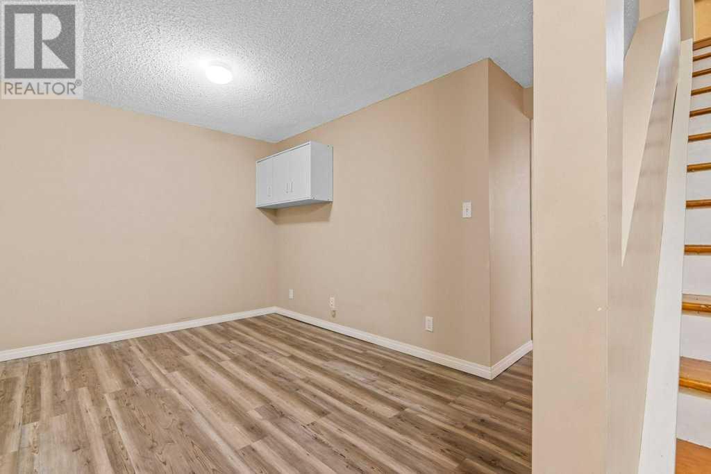 Single Family House for Sale in  Parkridge Way SE Parkland Calgary 