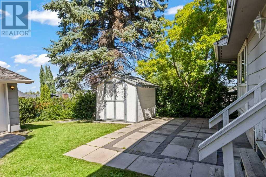 Single Family House for Sale in  Parkridge Way SE Parkland Calgary 