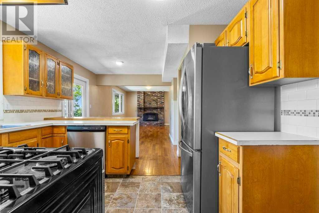Single Family House for Sale in  Parkridge Way SE Parkland Calgary 