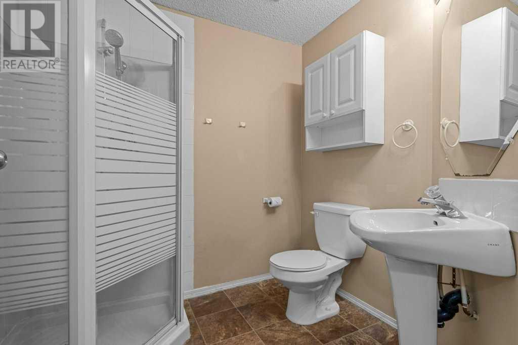 Single Family House for Sale in  Parkridge Way SE Parkland Calgary 