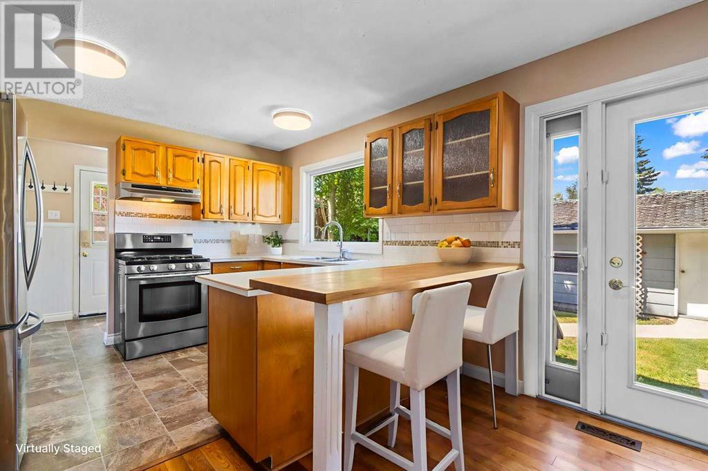 Single Family House for Sale in  Parkridge Way SE Parkland Calgary 