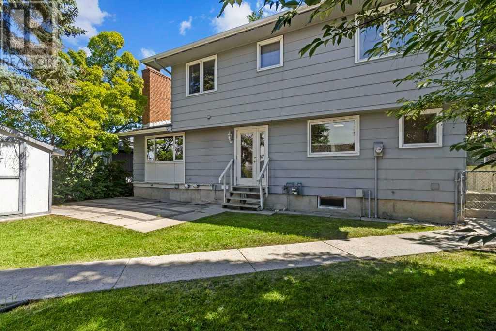 Single Family House for Sale in  Parkridge Way SE Parkland Calgary 