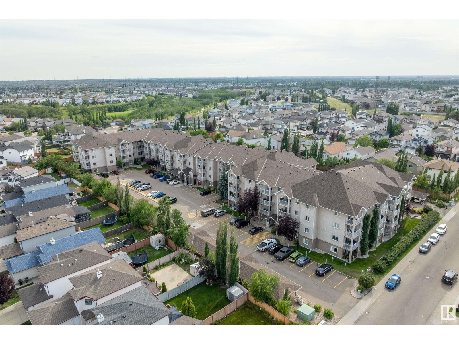 Photo 33 of 123 2305 35 A Av Nw, Edmonton AB
