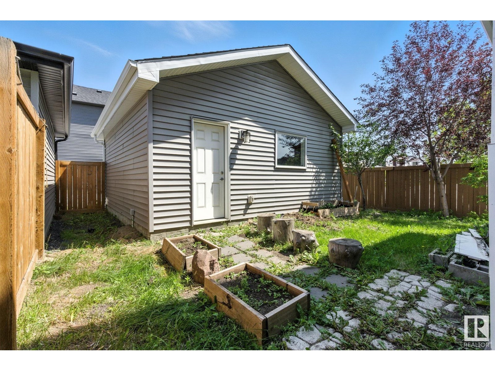 Photo 26 of 2033 Cavanagh Dr Sw, Edmonton AB