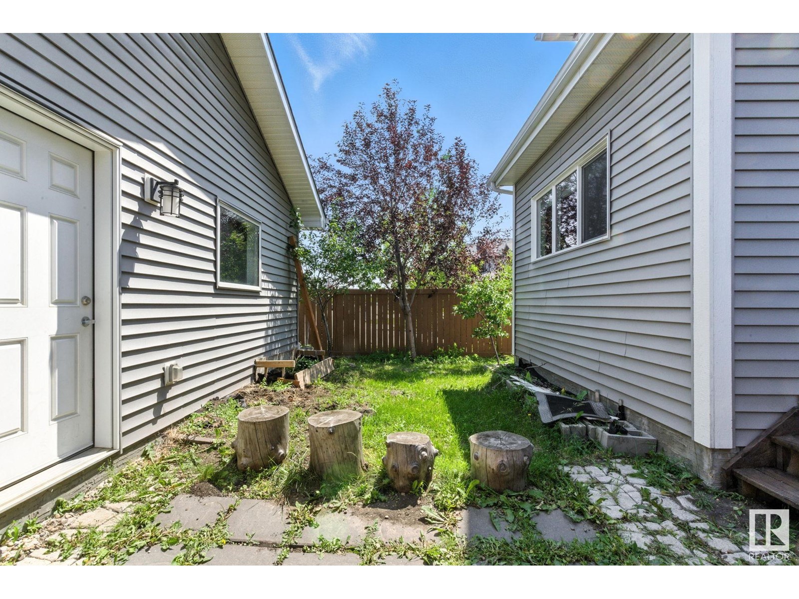 Photo 27 of 2033 Cavanagh Dr Sw, Edmonton AB