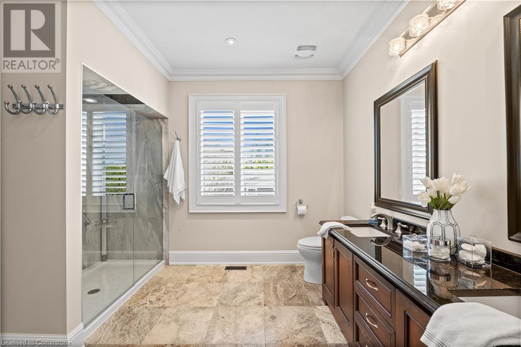 Photo 23 of 211 Lewis Road, Stoney Creek ON