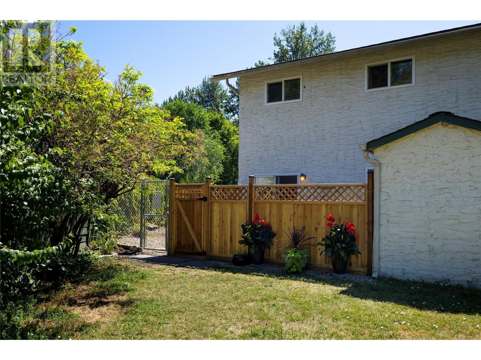 Photo 13 of 2310 36 Street Unit 17, Vernon BC