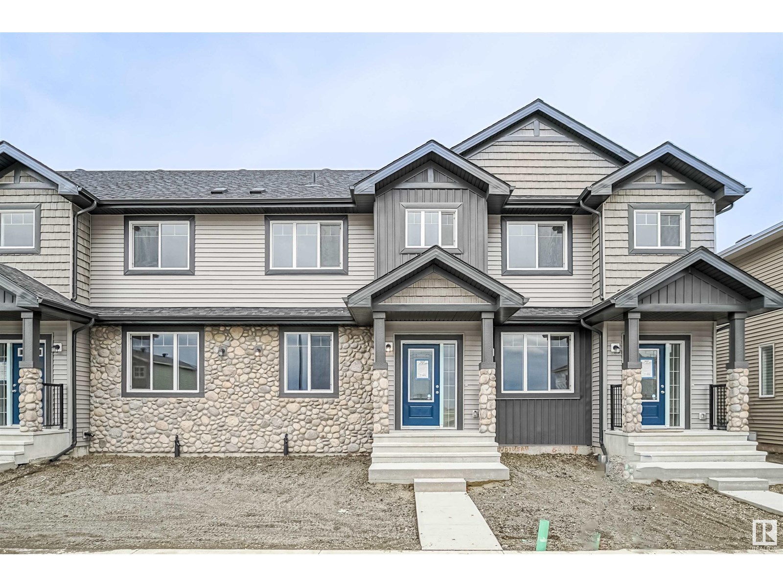 Photo 2 of 160 Savoy Cr, Sherwood Park AB