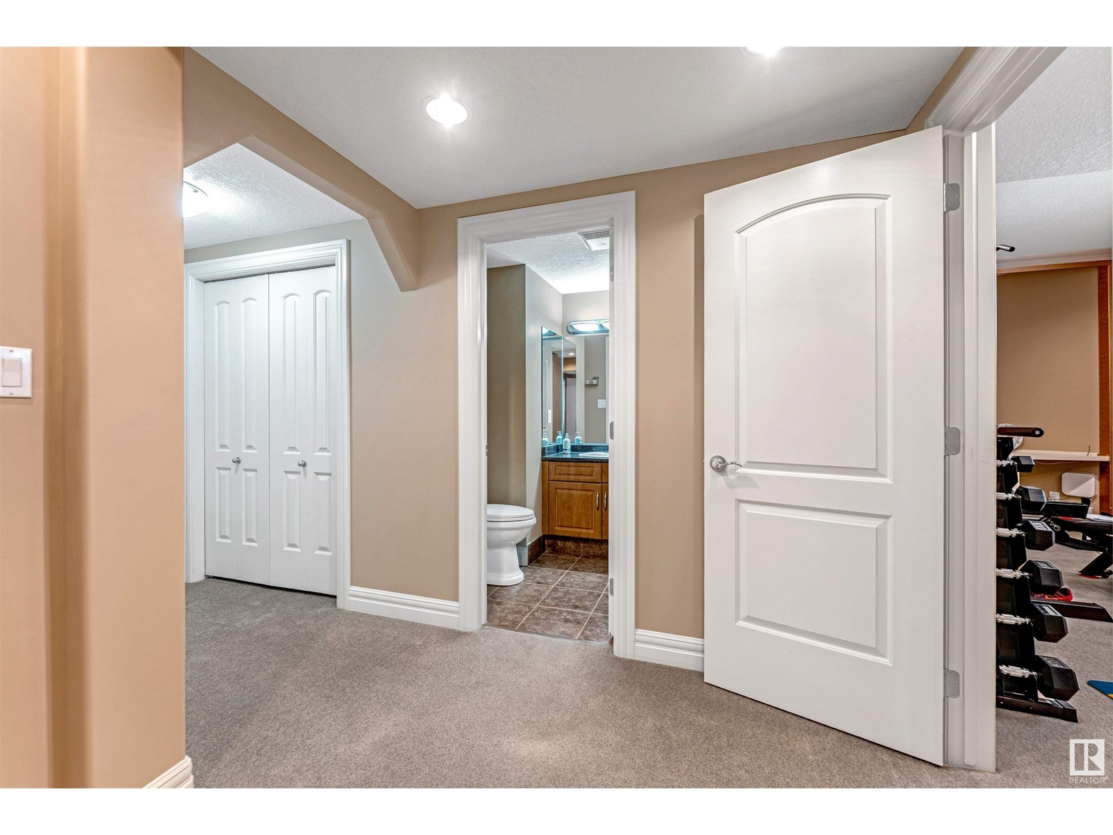 Photo 64 of 6928 14 Av Sw, Edmonton AB