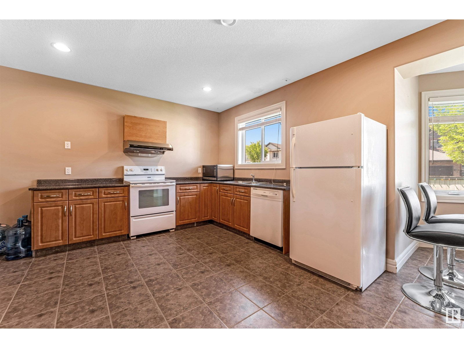 Photo 74 of 6928 14 Av Sw, Edmonton AB