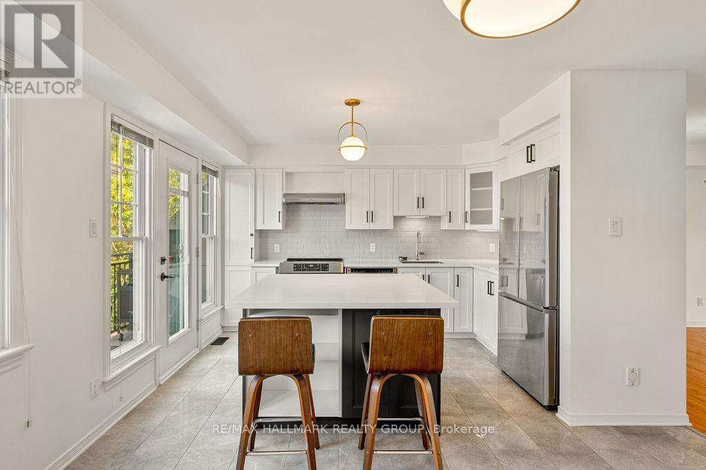 Photo 16 of 15 Georgeton Private, Ottawa ON
