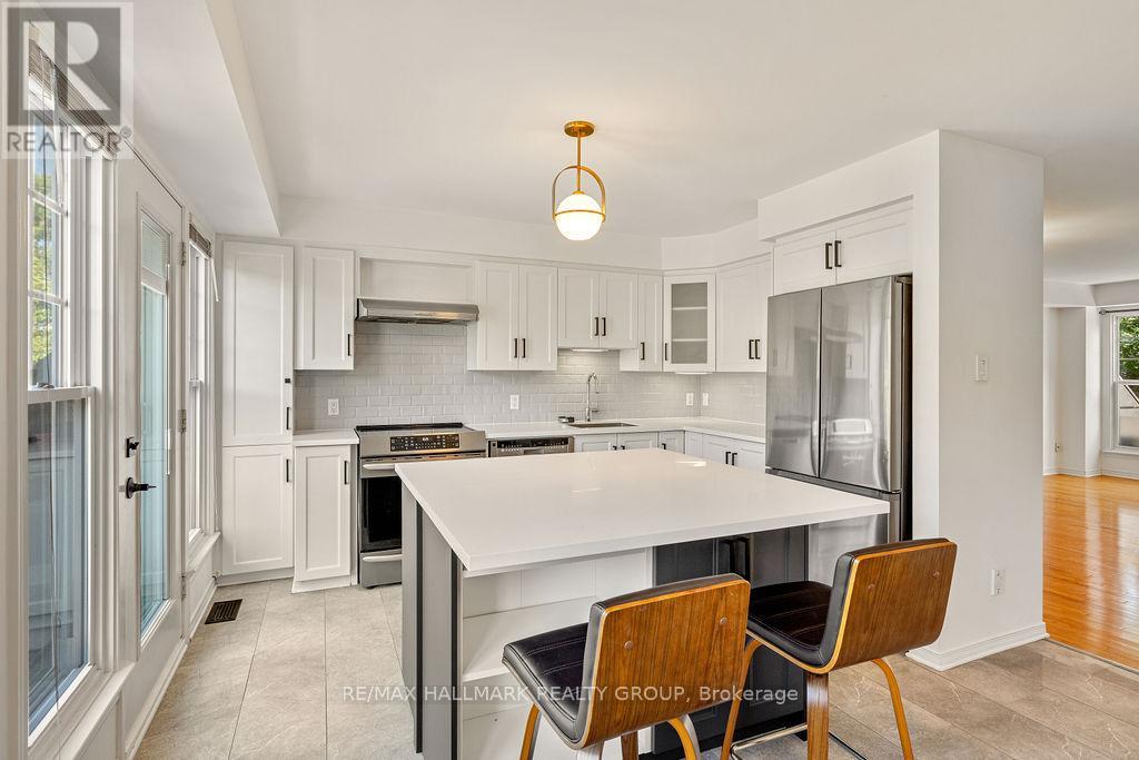 Photo 17 of 15 Georgeton Private, Ottawa ON