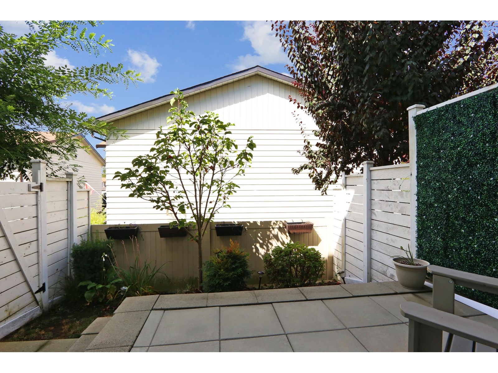 Photo 6 of 10 2505 Ware Street, Abbotsford BC