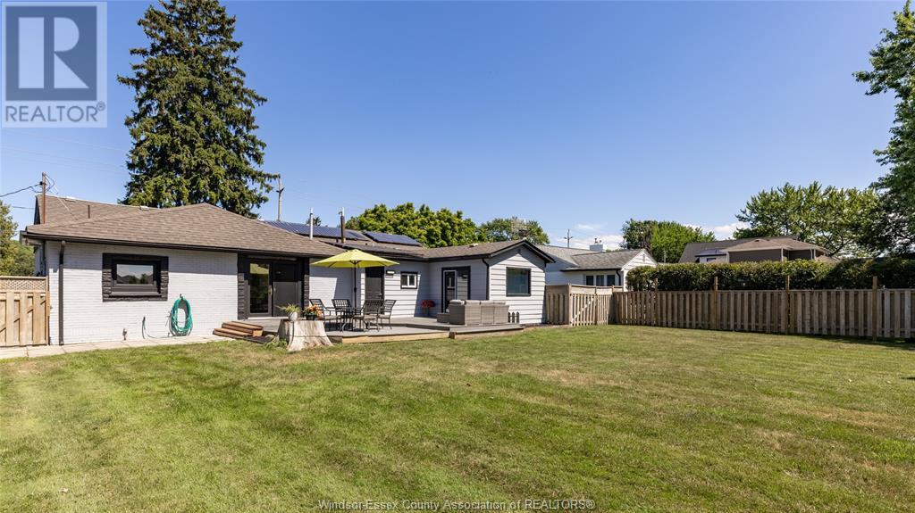 Photo 29 of 527 Jarvis Avenue, Windsor ON
