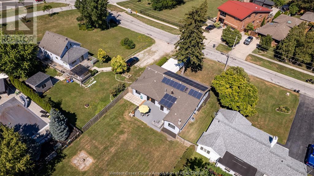Photo 35 of 527 Jarvis Avenue, Windsor ON