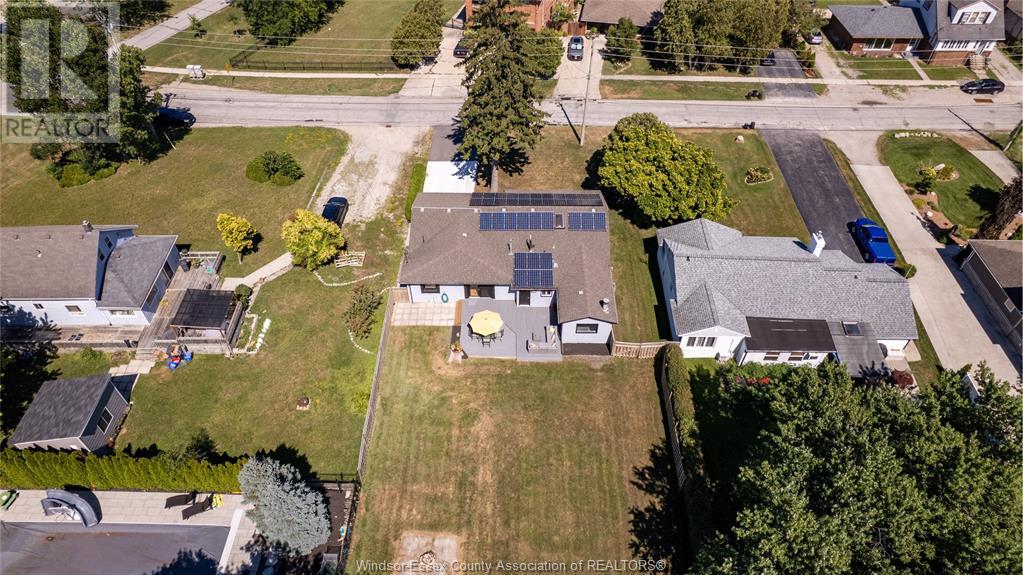Photo 37 of 527 Jarvis Avenue, Windsor ON