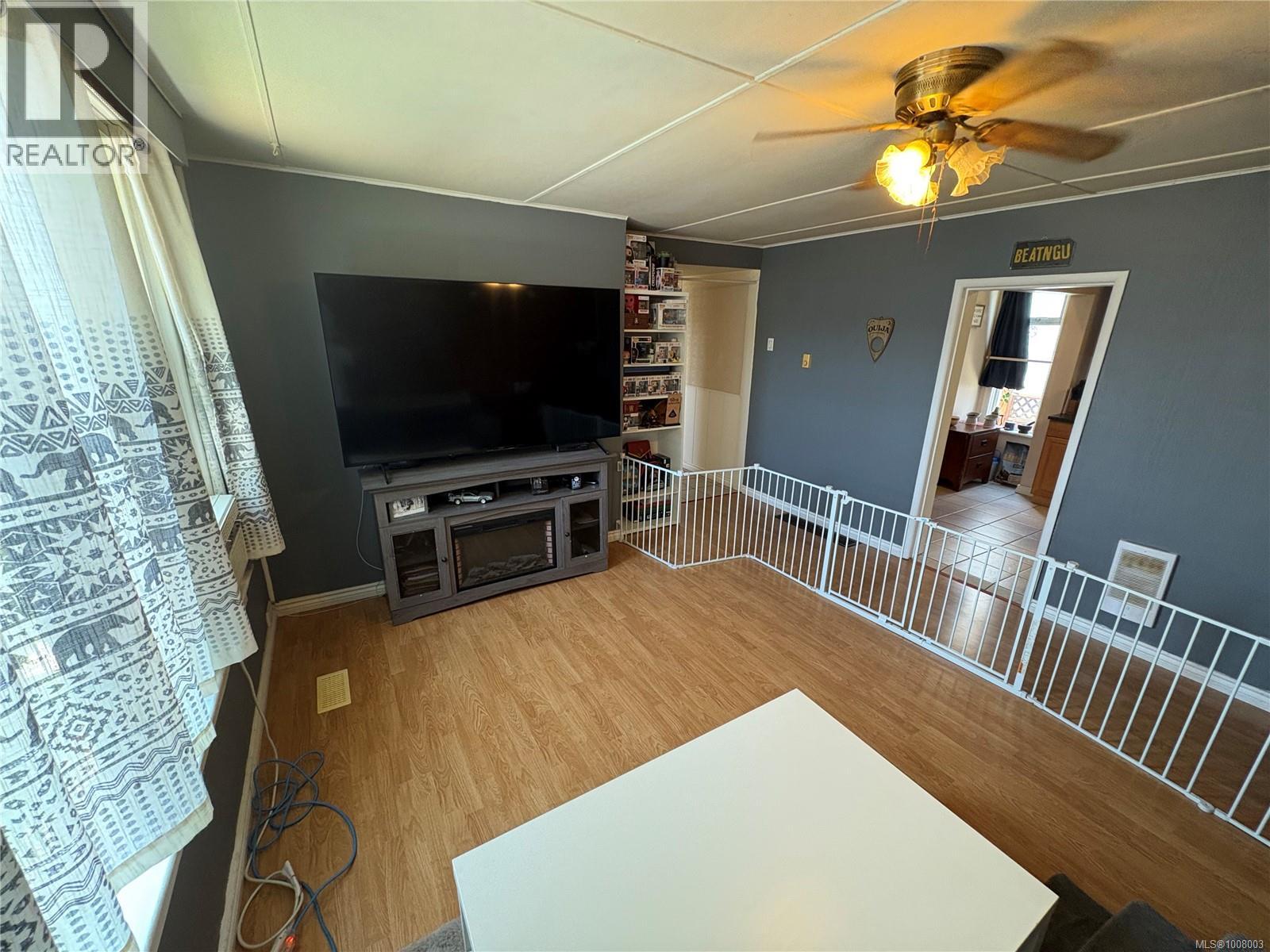 Photo 15 of 632 Milton St, Nanaimo BC