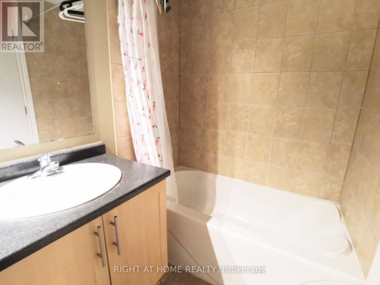 Photo 18 of 117 250 Lett Street, Ottawa ON