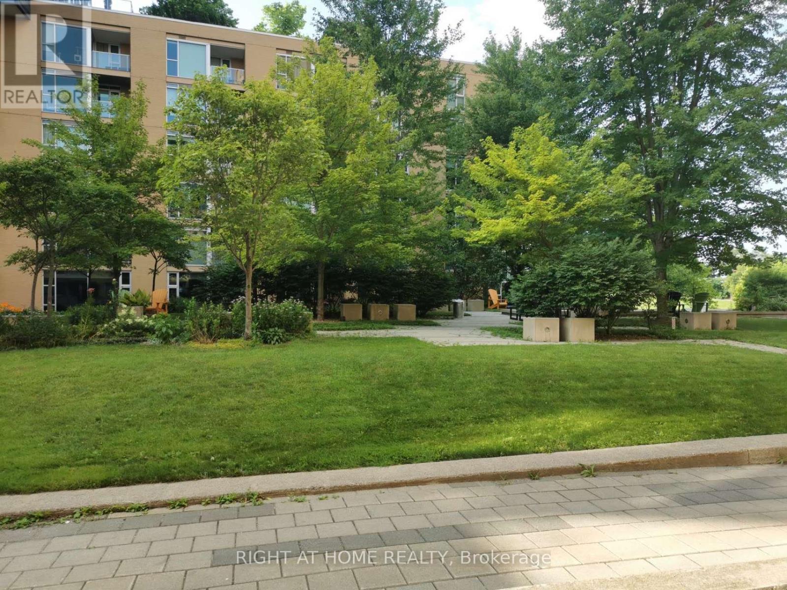 Photo 8 of 117 250 Lett Street, Ottawa ON