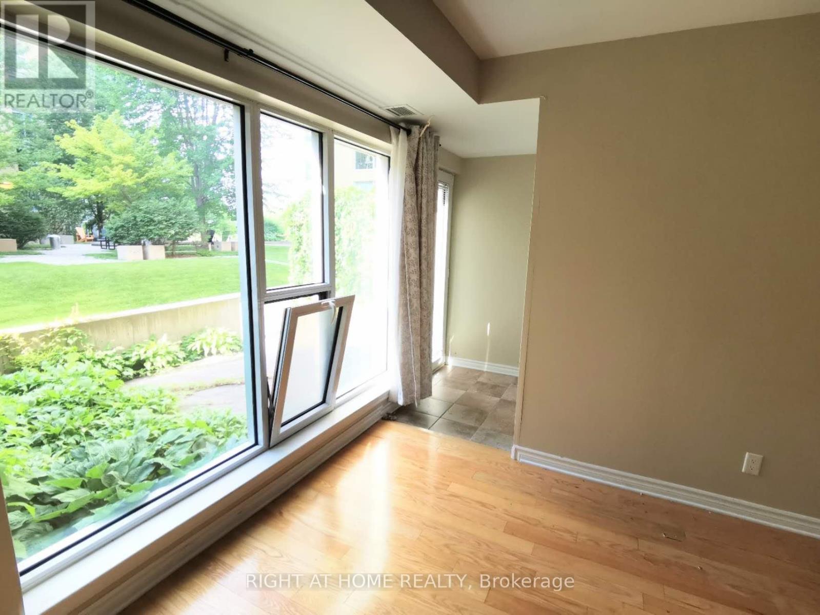Photo 5 of 117 250 Lett Street, Ottawa ON