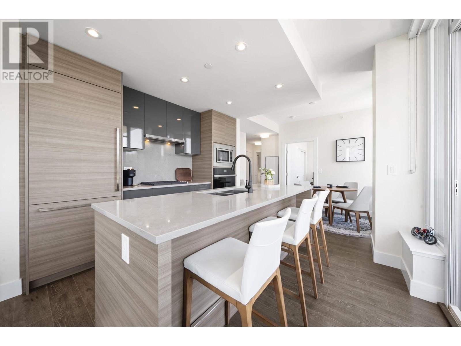Photo 4 of 1807 3438 Sawmill Crescent, Vancouver BC