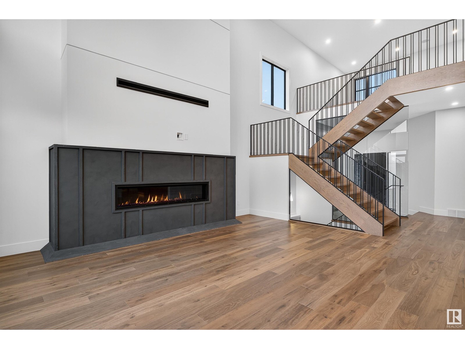 Photo 12 of 4712 Knight Cl Sw, Edmonton AB
