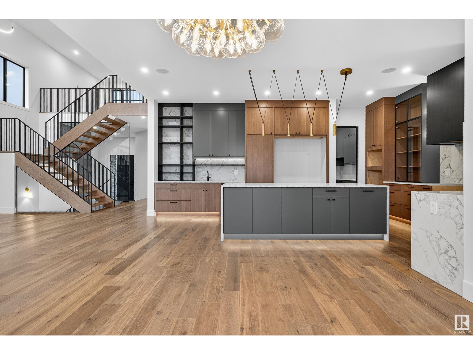 Photo 19 of 4712 Knight Cl Sw, Edmonton AB