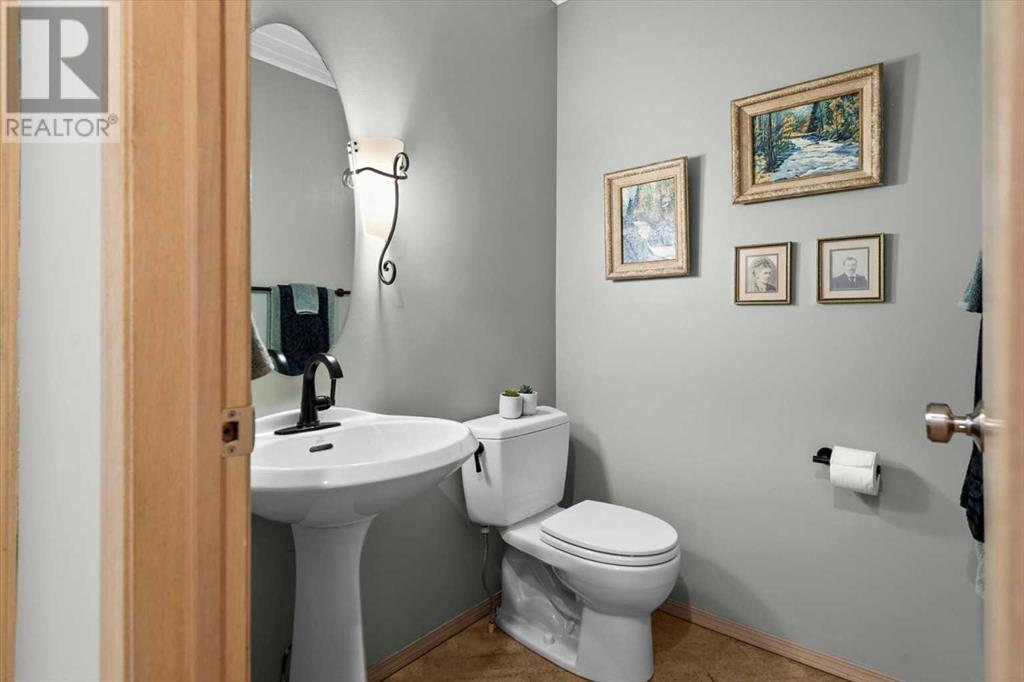 Single Family House for Sale in  Hawkside Close NW Hawkwood Calgary 
