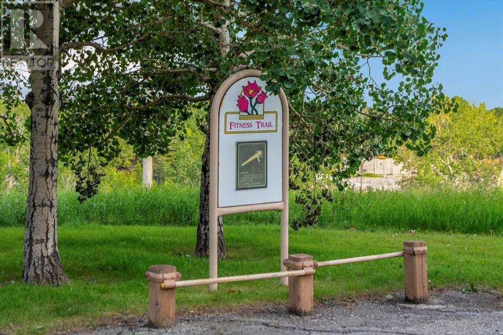 Single Family House for Sale in  Hawkside Close NW Hawkwood Calgary 