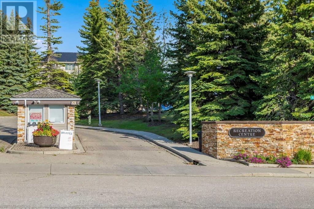 Single Family House for Sale in  Hawkside Close NW Hawkwood Calgary 