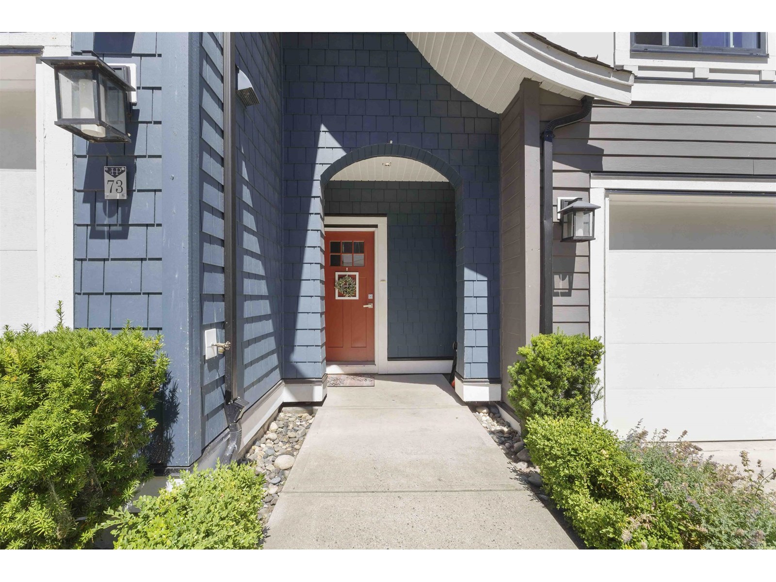 Photo 3 of 73 15677 28 Avenue, Surrey BC
