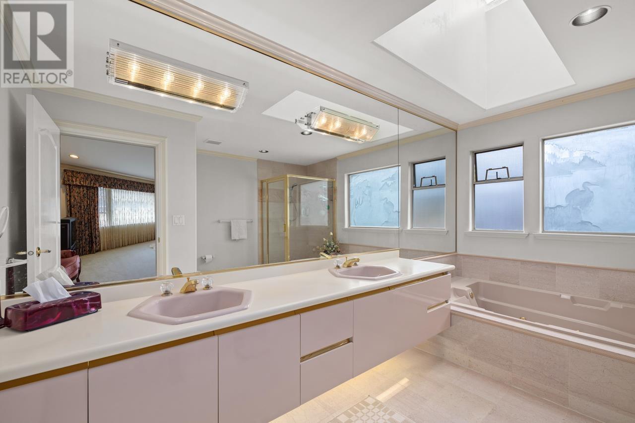 Photo 9 of 5602 Barnard Place, Richmond BC