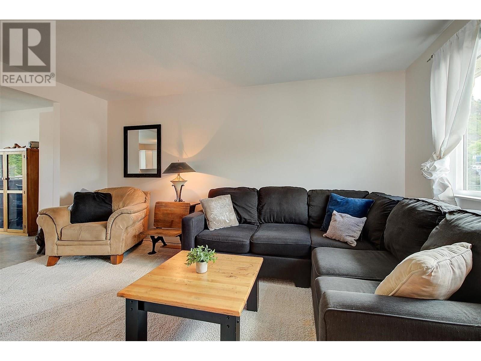 Photo 9 of 2745 Cameron Road, West Kelowna BC