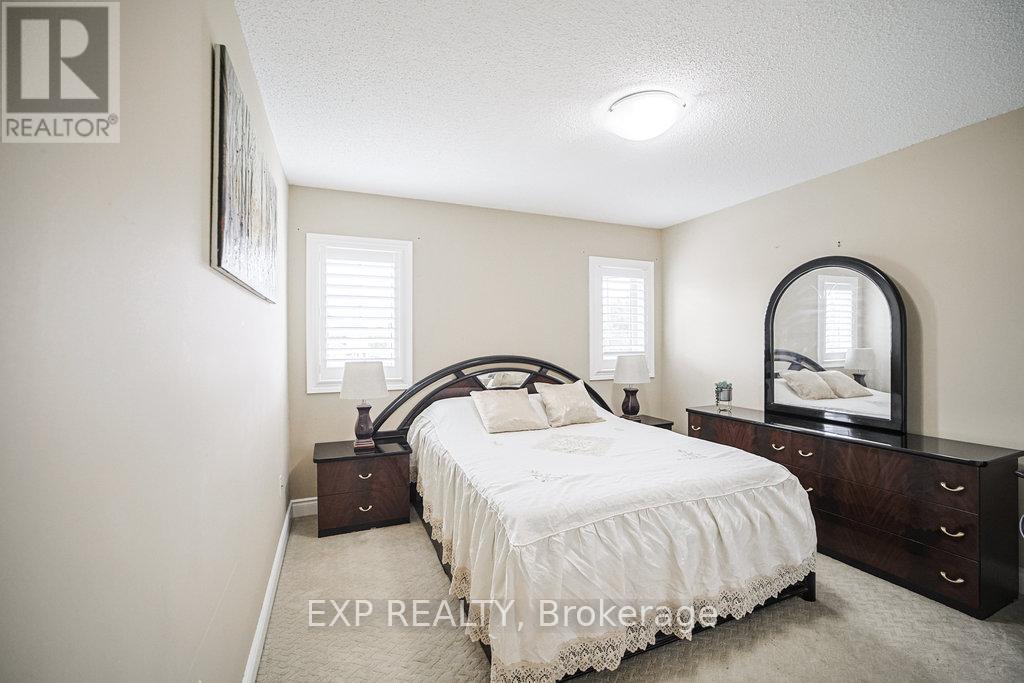 Photo 19 of 2 Carlson Place, Clarington ON