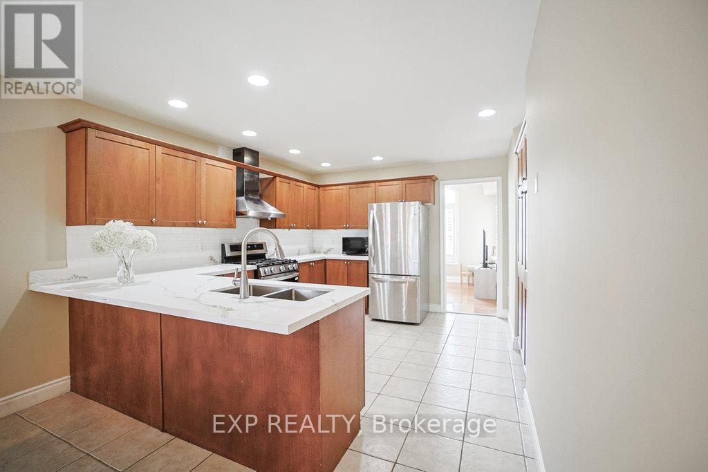 Photo 9 of 2 Carlson Place, Clarington ON