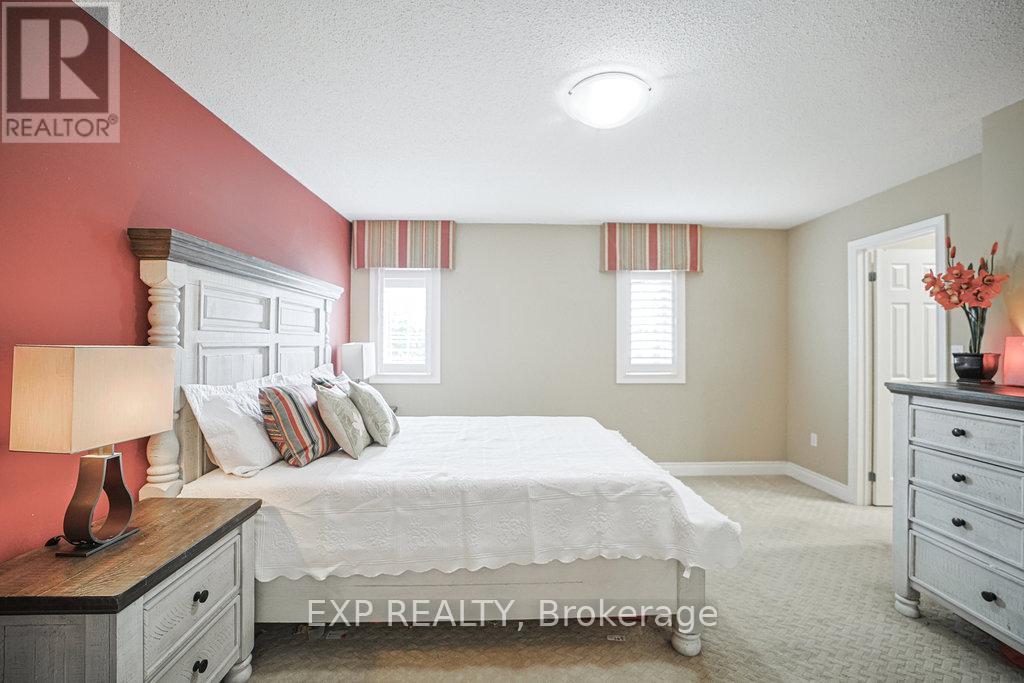 Photo 20 of 2 Carlson Place, Clarington ON