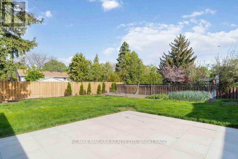 Photo 17 of 543 Vine Street, St Catharines ON