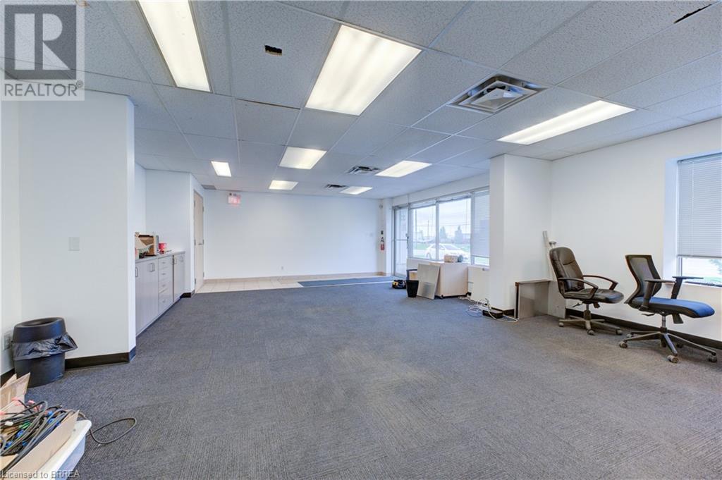 Photo 7 of 37 Adams Boulevard Unit Front, Brantford ON