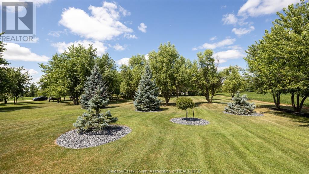 Photo 6 of 9800 9th Concession Road, Essex ON